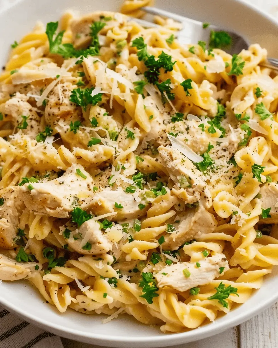 Crockpot Garlic Parmesan Chicken Pasta: Easy Comfort Food Delight