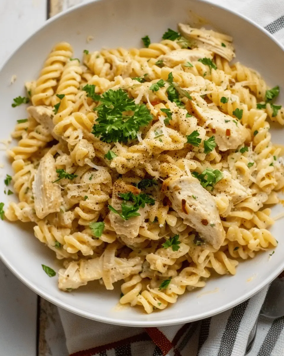 Crockpot Garlic Parmesan Chicken Pasta: Easy Comfort Food Delight